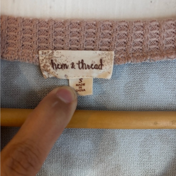 Hem & Thread Blue, Blush and White Short Sleeve Top - Picture 4 of 8